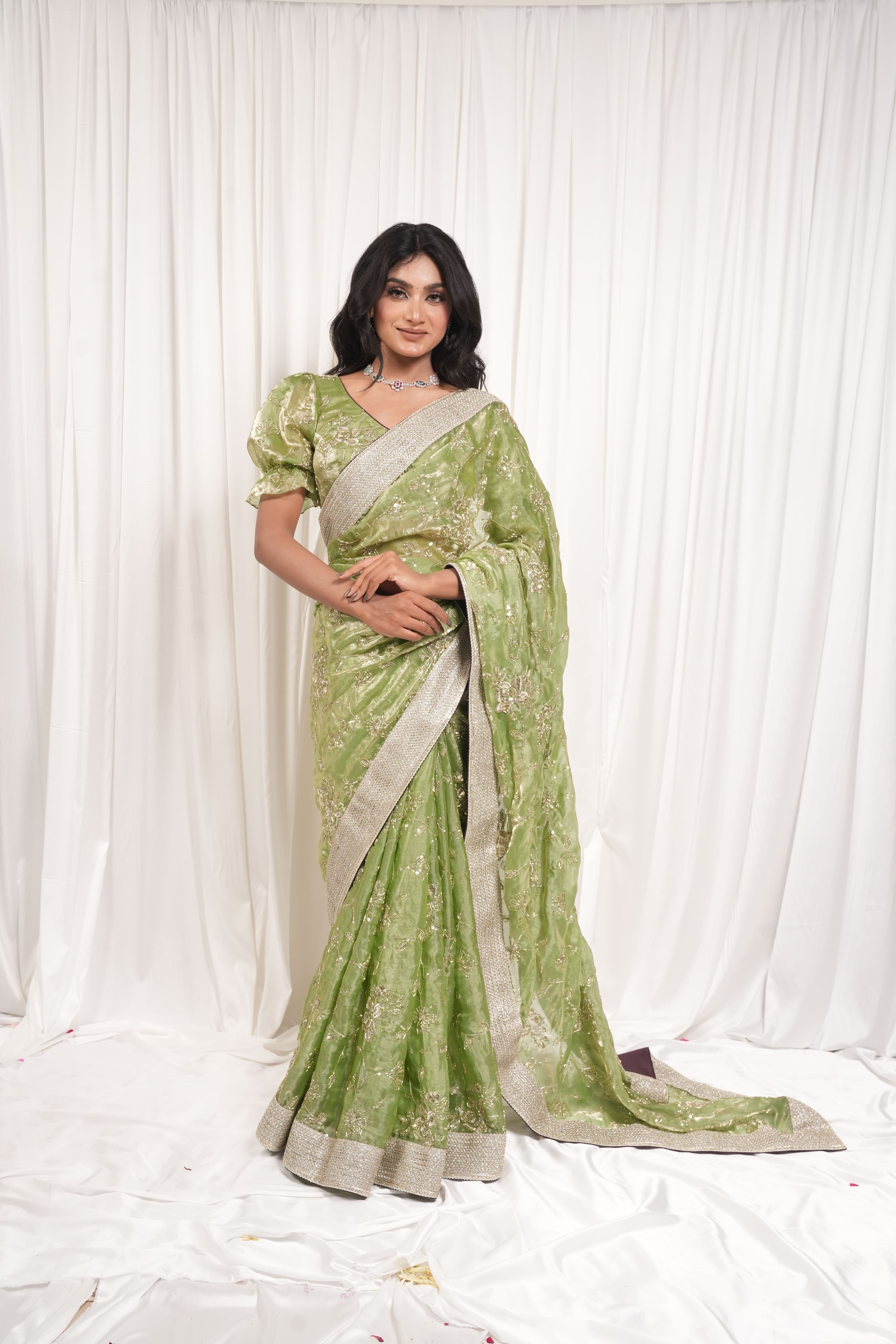 Not your avagrage green saree 7