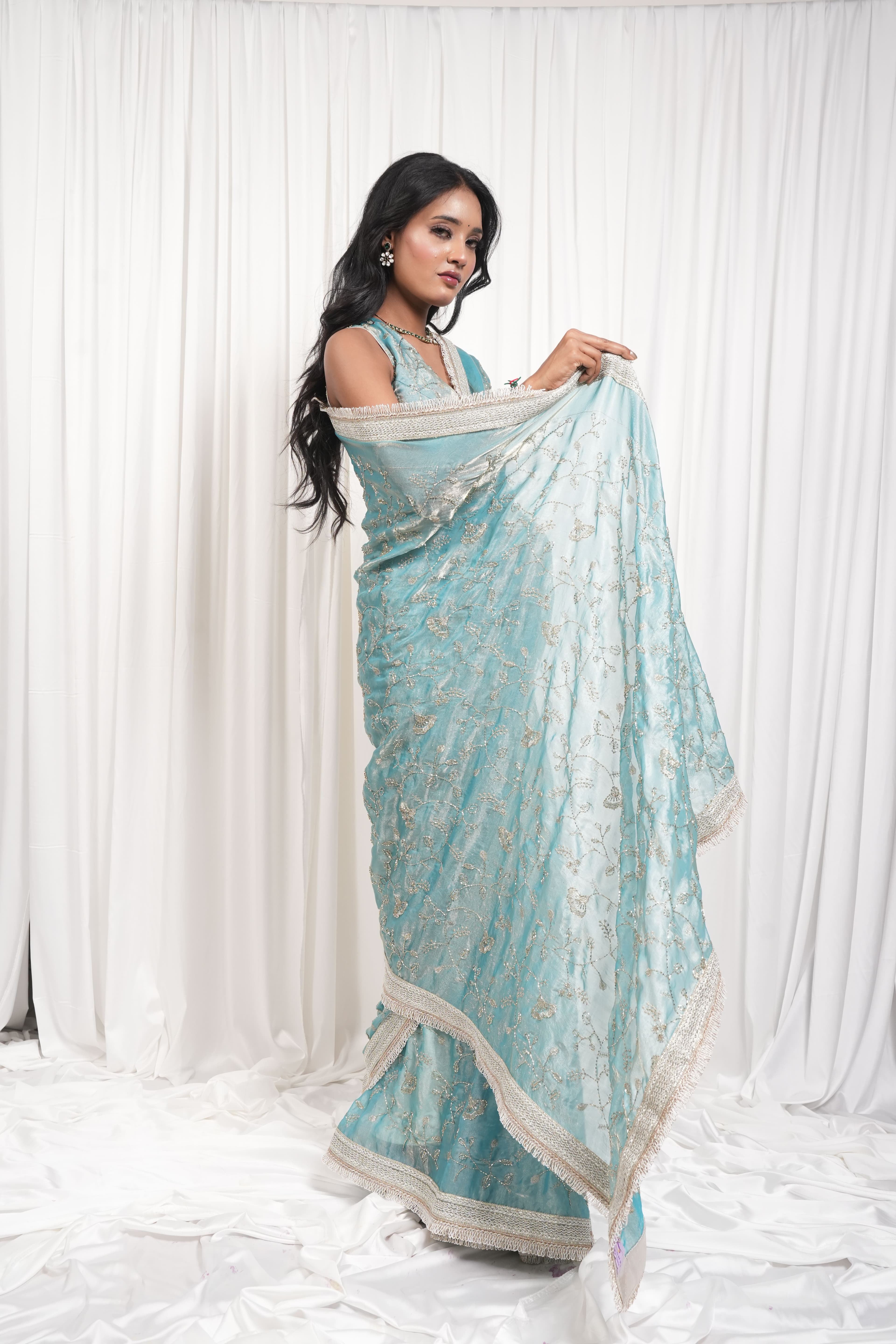 The firozi ishq saree