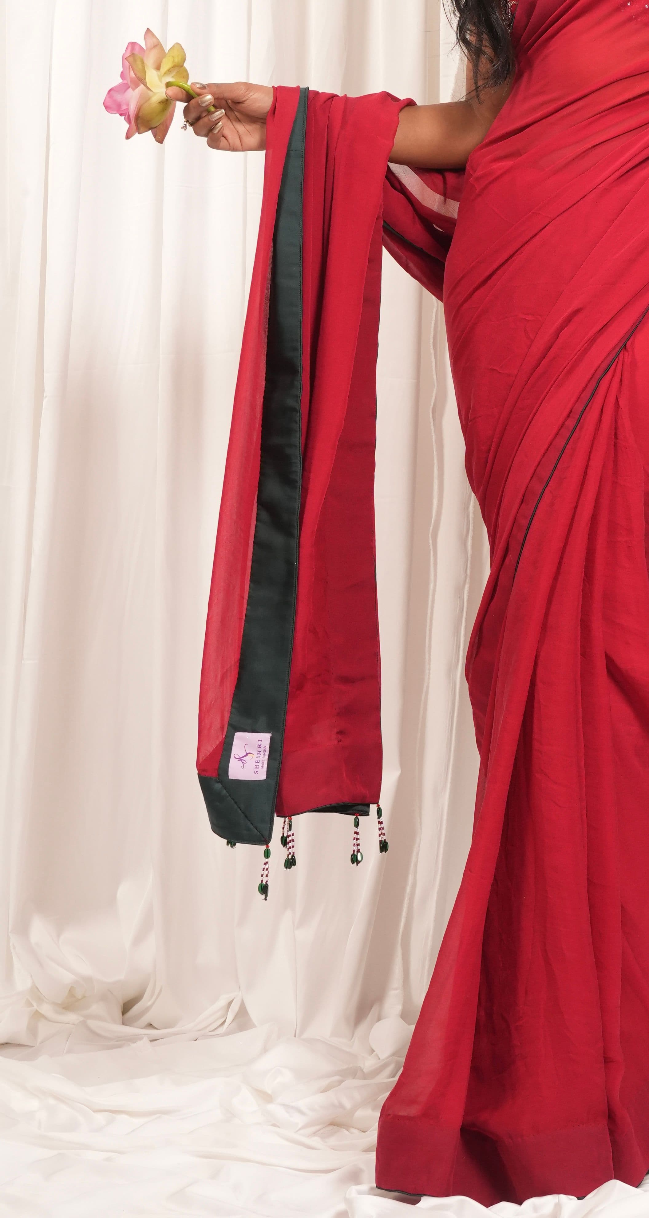 Red sequin embellished saree 4
